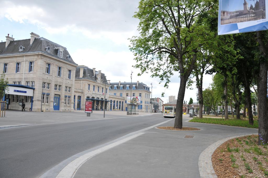 Hotel De Paris Charleville-Mézières Eksteriør billede